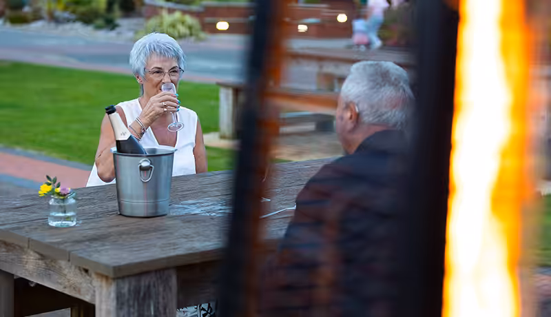 Lakeside Park Outdoor Living 6