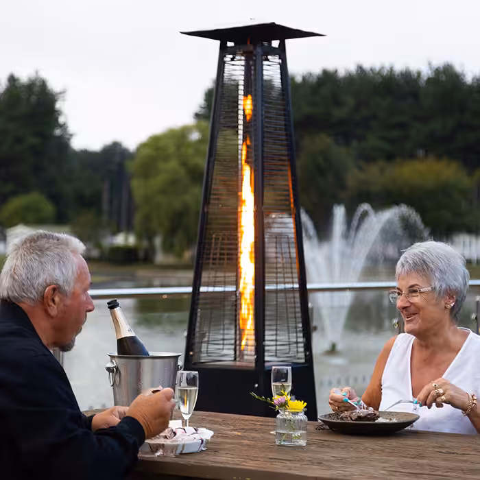 Lakeside Parks Al Fesco Dining 700x700 1