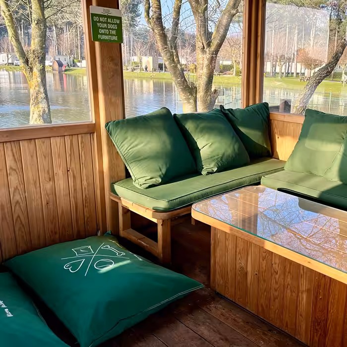 Lakeside Parks Garden Room 700x700 1