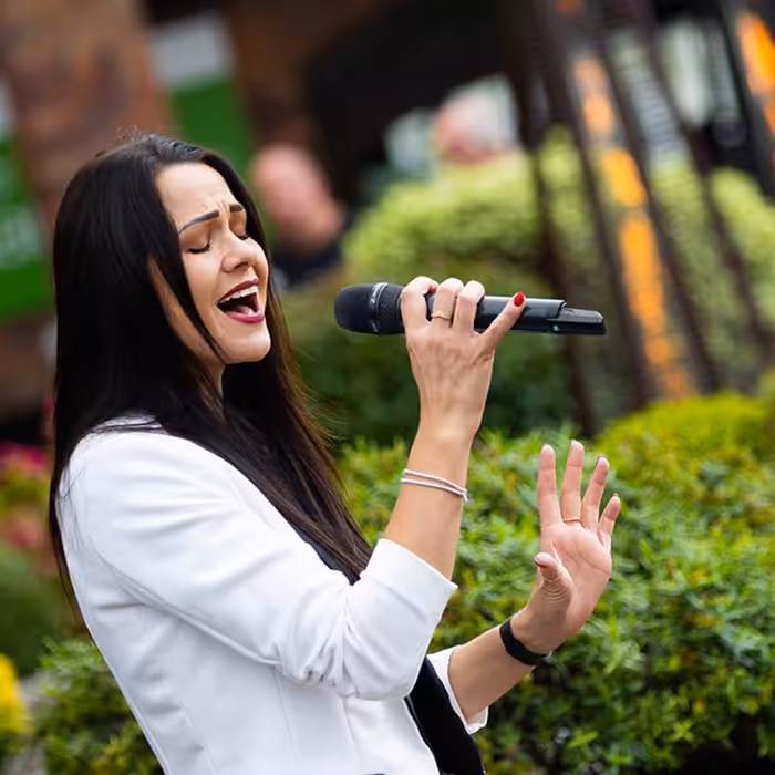 Lakeside Parks Outdoor Live Acts 700x700 1