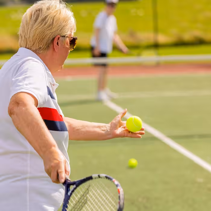 Lakeside Parks Tennis Court 700x700 1